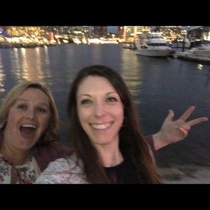 Meet your Posher, Leslie